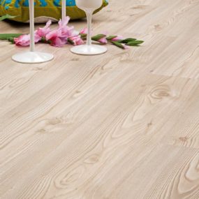 Classen 29077 Premium Çam 8 mm 31.sınıf Laminat Parke